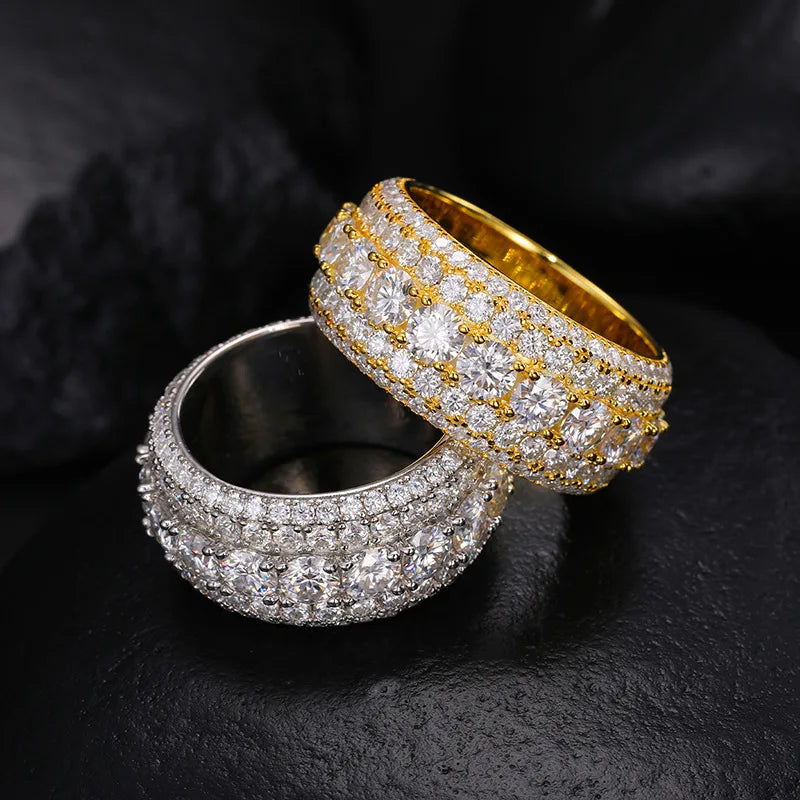 Stylish unisex Moissanite round diamond ring