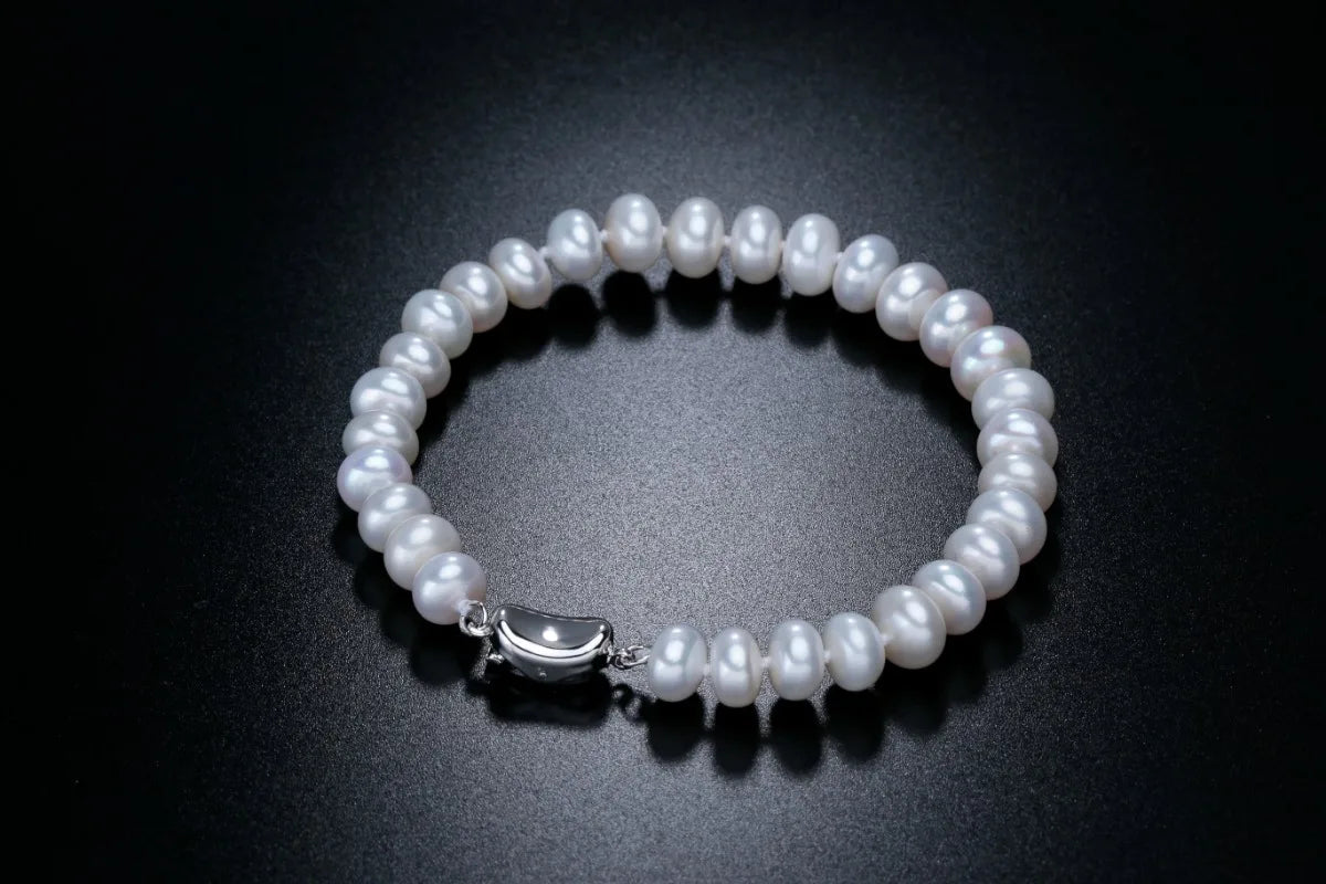 buy pearl bracelet in London, berlin and New York