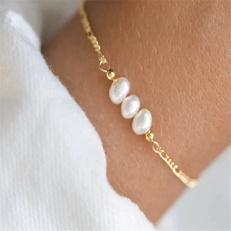 Minar Elegant Baroque Freshwater Pearl  Bracelets