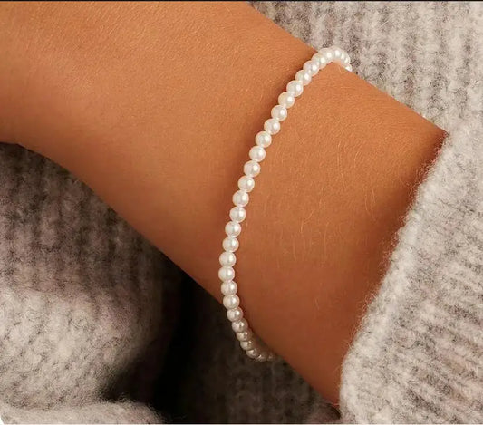 Elegant Imitation Pearl Beaded Bracelet – Classic Faux Design