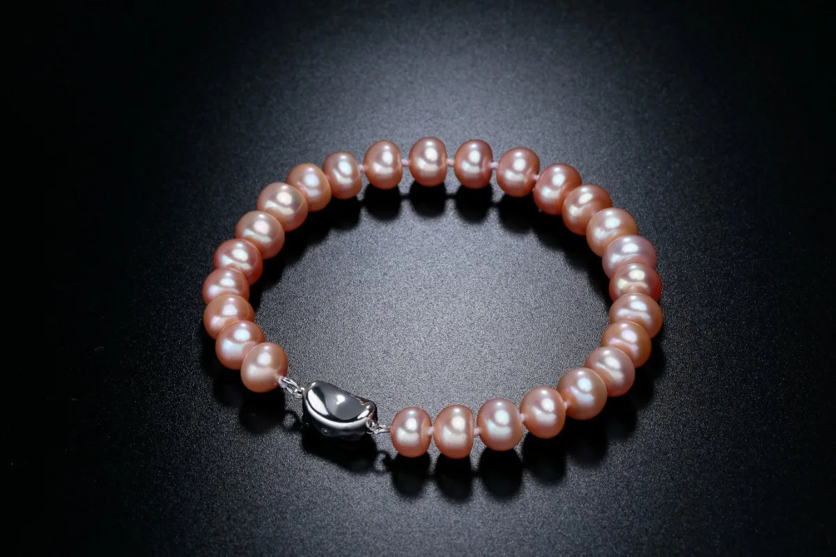 buy pearl bracelet in London, berlin and New York